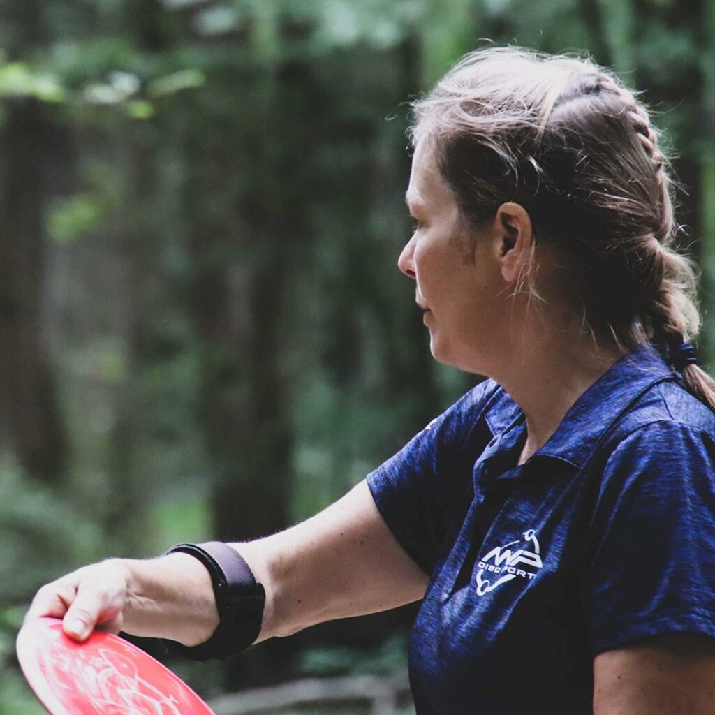 Jomez-Pro-Elaine-King-AV-Disc-Golf-1080